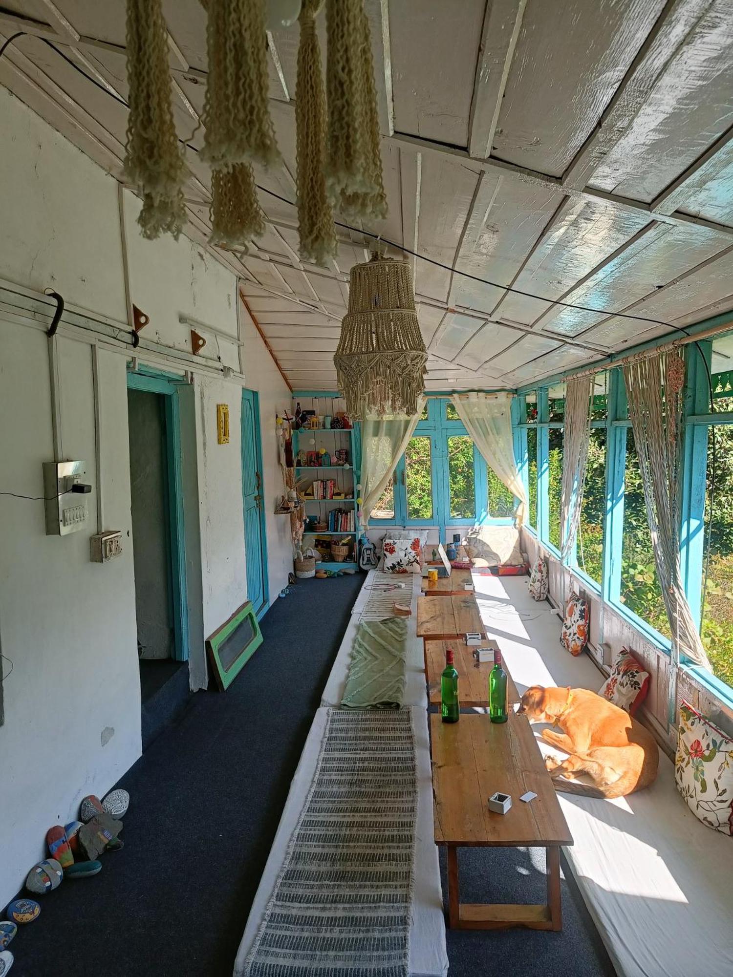 The Nook, Sainj Hostel Exterior photo
