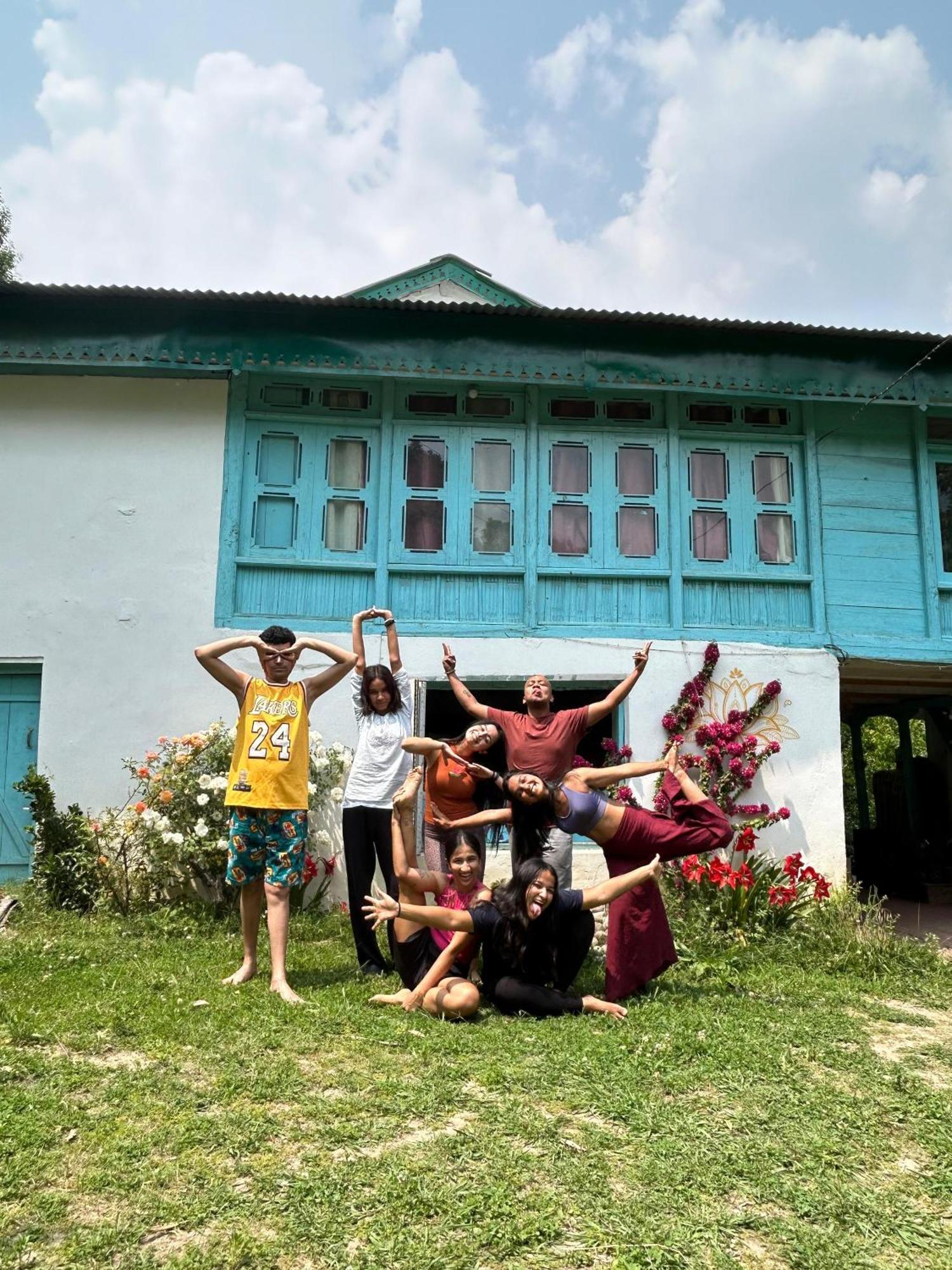 The Nook, Sainj Hostel Exterior photo